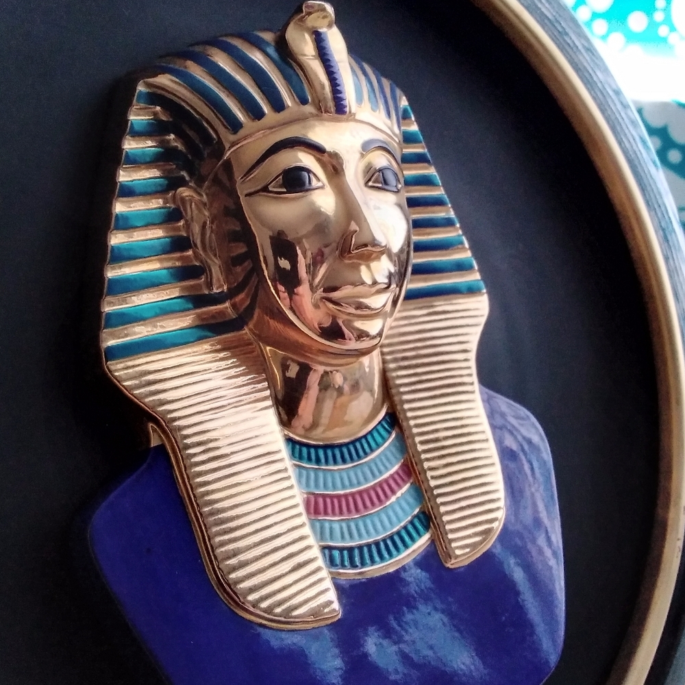 🌙22k FRAMED "Hatshepsut The Pharoh Queen" Vintage Collector's Plate.